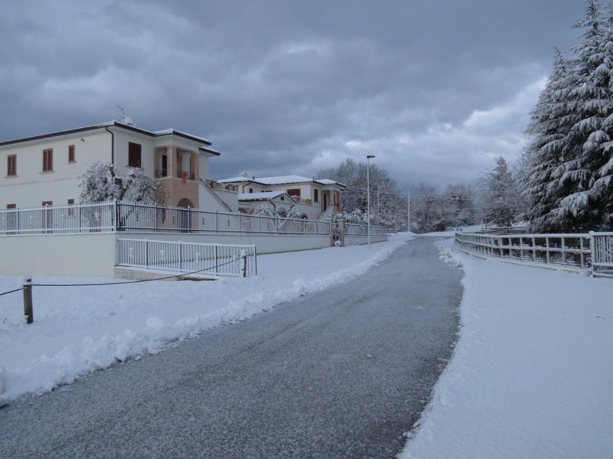 Residence Stella Del Gran Sasso Colledara Εξωτερικό φωτογραφία