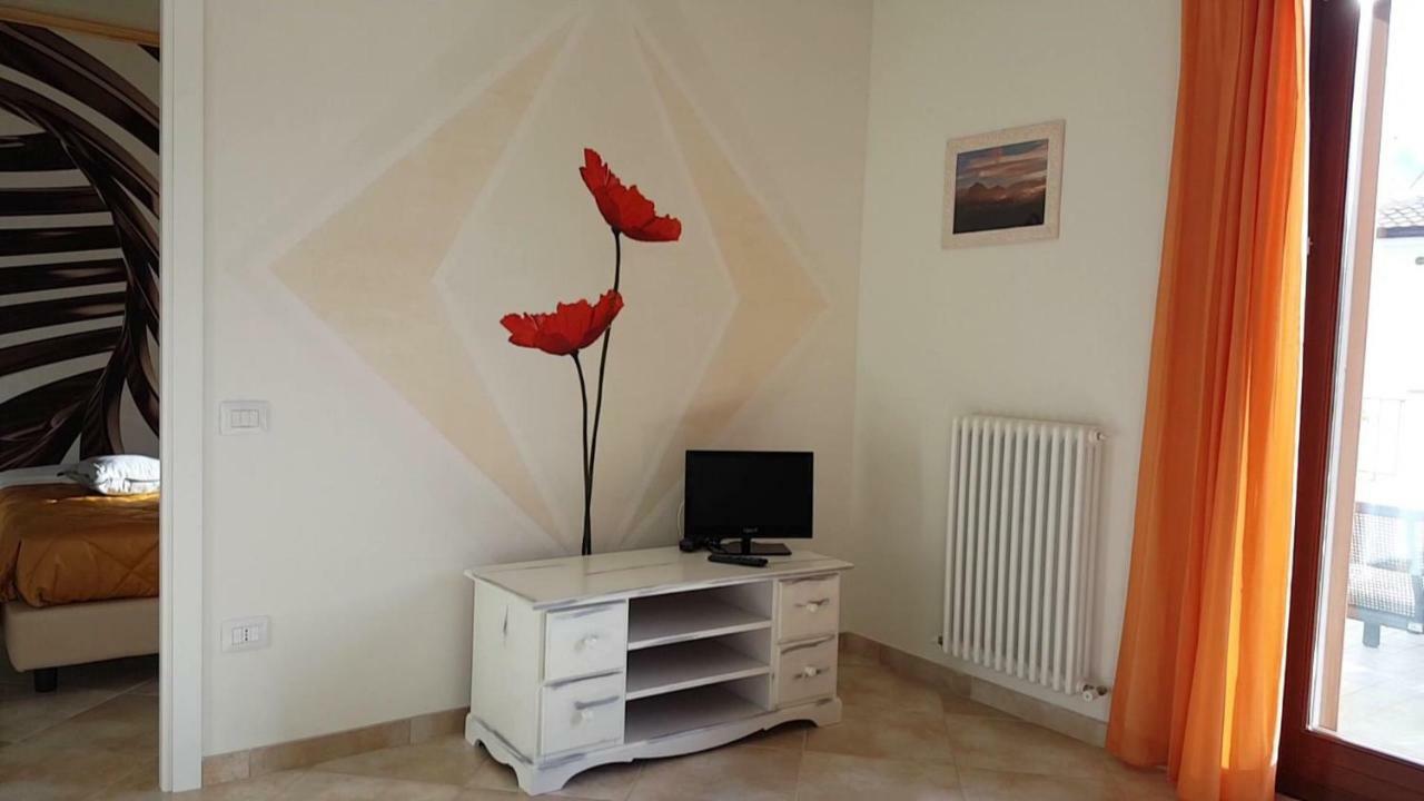 Residence Stella Del Gran Sasso Colledara Εξωτερικό φωτογραφία