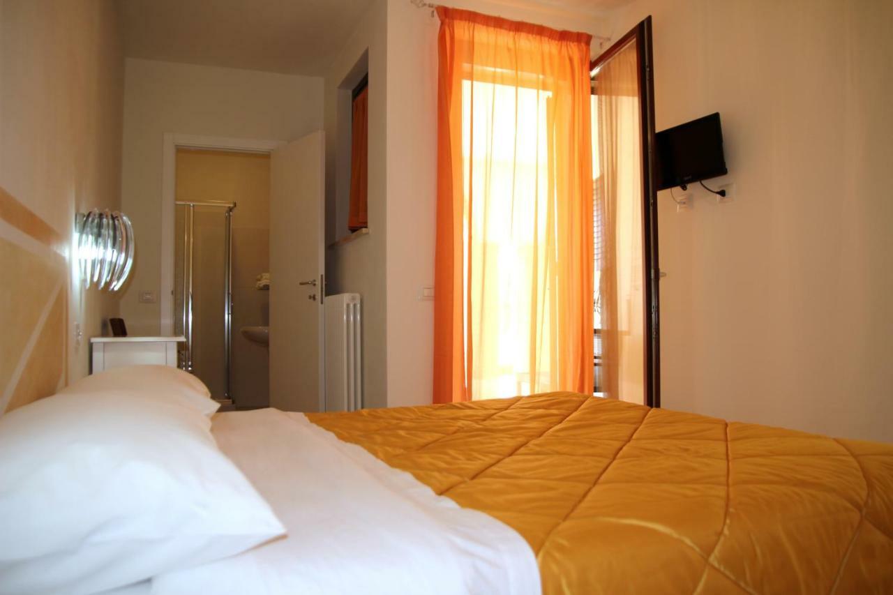 Residence Stella Del Gran Sasso Colledara Εξωτερικό φωτογραφία