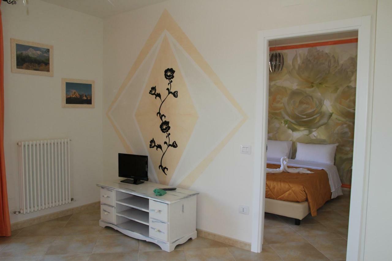 Residence Stella Del Gran Sasso Colledara Εξωτερικό φωτογραφία